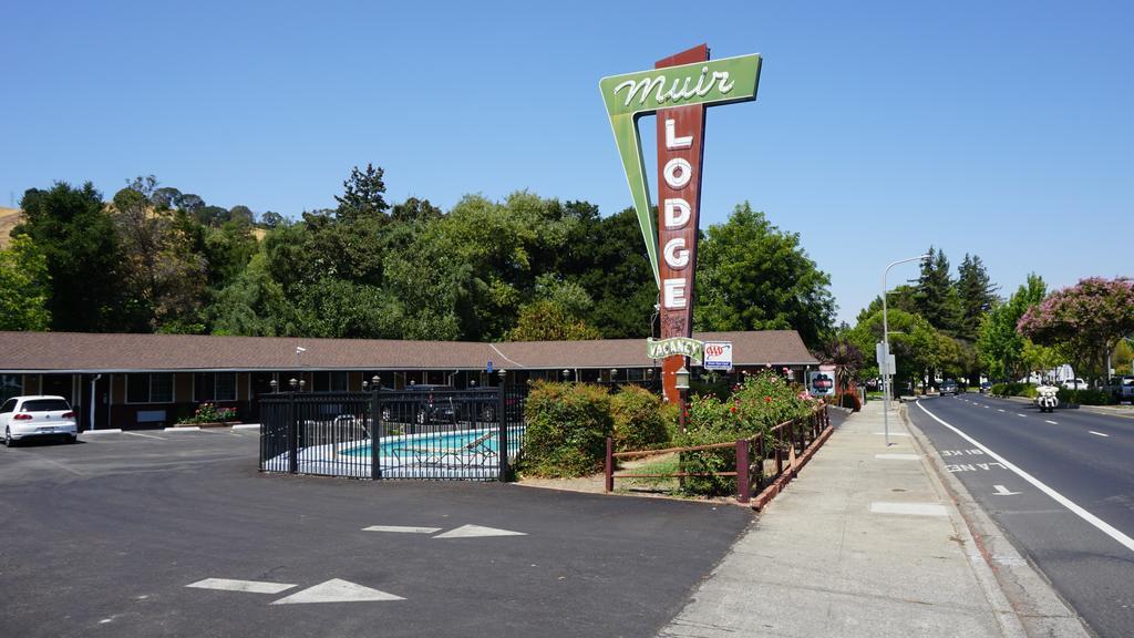 Muir Lodge Motel Martinez Luaran gambar